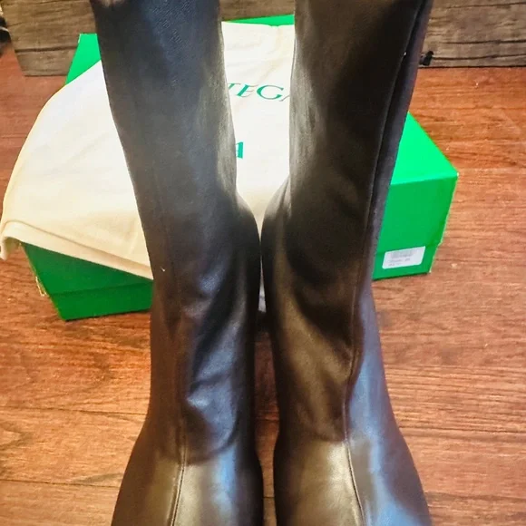 BNIB Authentic Bottega Veneta Chocolate Nappa Boot - Picture 4 of 8
